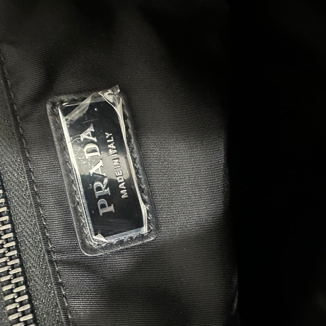 카타 / 프라다 백팩