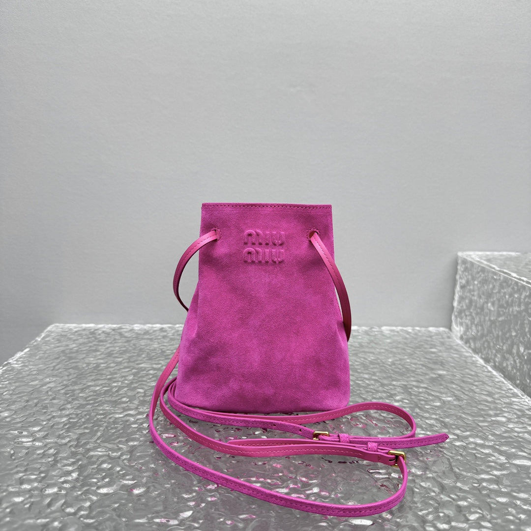 카타 / 미우미우 물통 가방