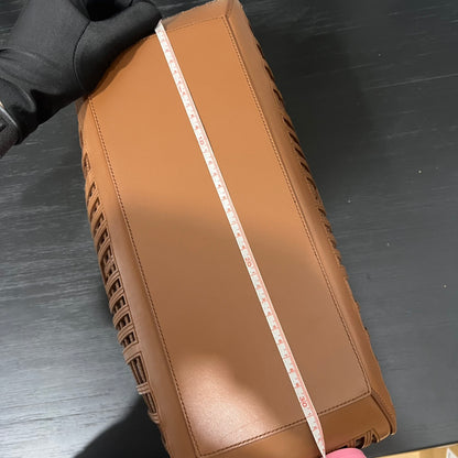 카타 / 미우미우 여름 비치백