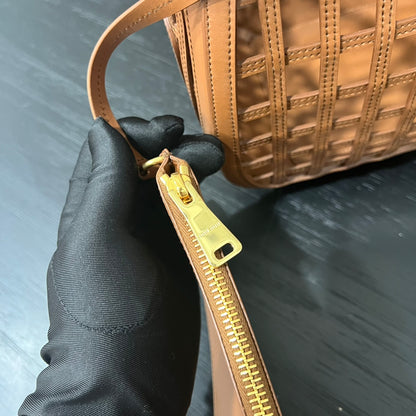 카타 / 미우미우 여름 비치백