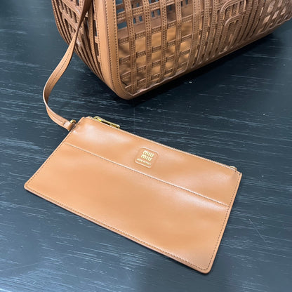 카타 / 미우미우 여름 비치백