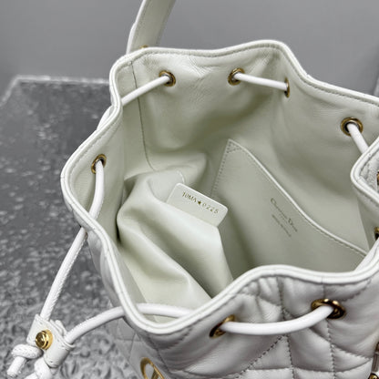 카타 / 디올 물통 가방 화이트