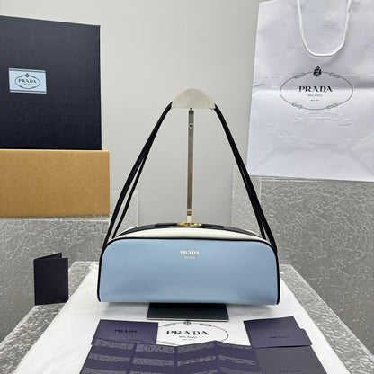 카타 / 프라다 가방 핸드백