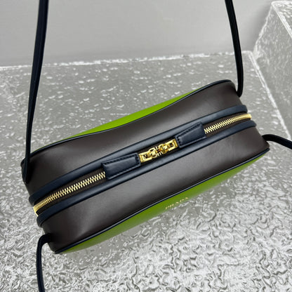 카타 / 프라다 가방