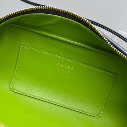 카타 / 프라다 가방