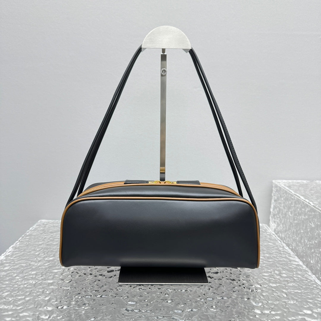 카타 / 프라다 가방