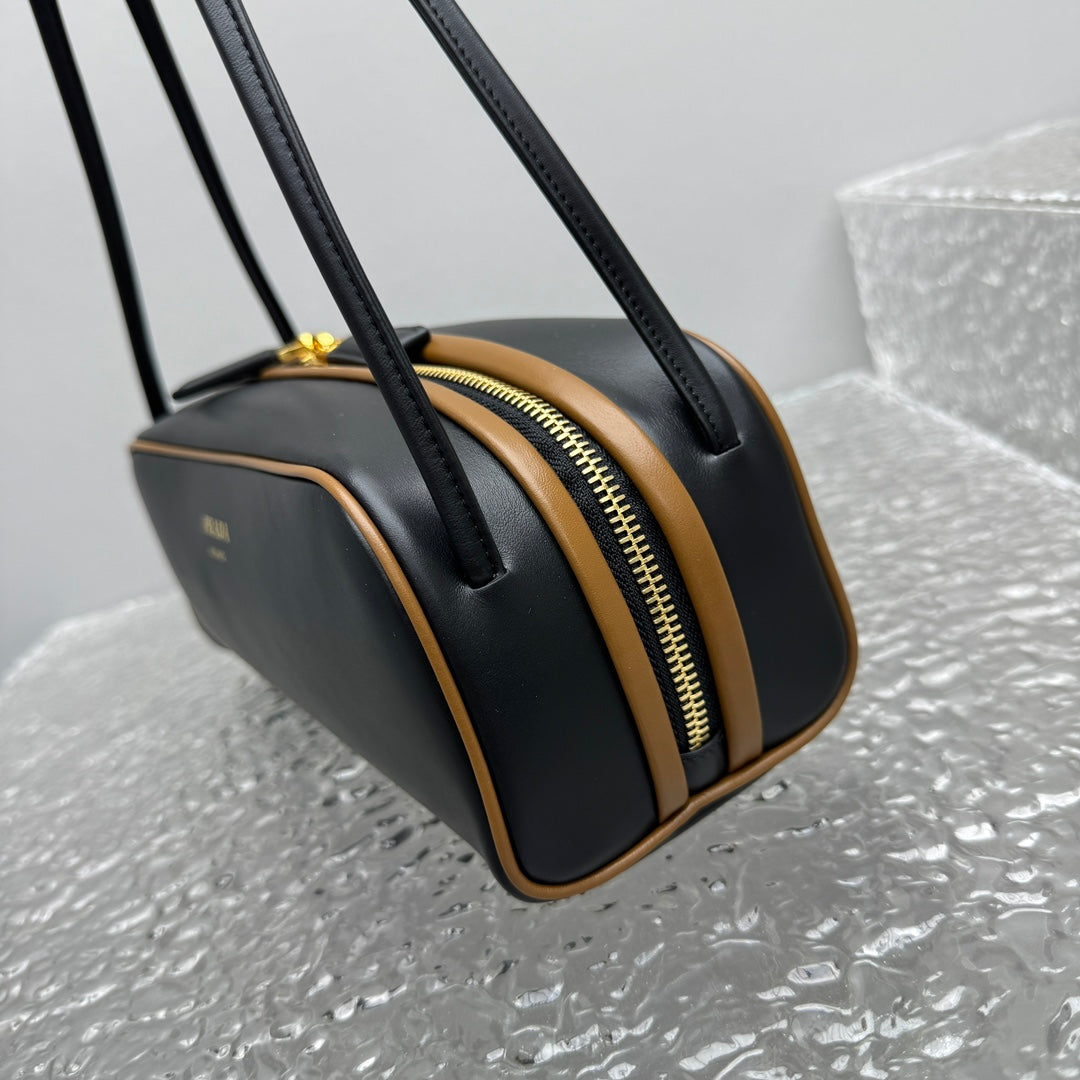 카타 / 프라다 가방