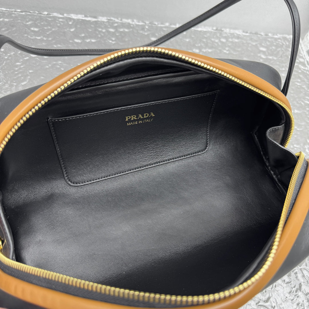 카타 / 프라다 가방