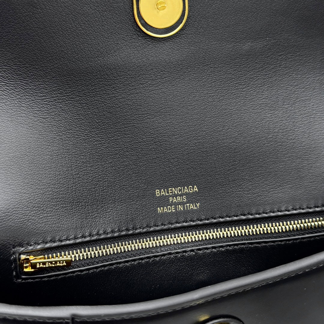 카타 / 발렌시아가 크로스백