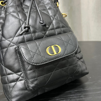 카타 / 디올 물통 가방