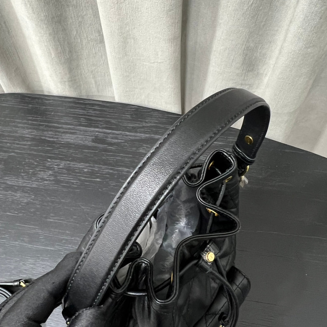 카타 / 디올 물통 가방