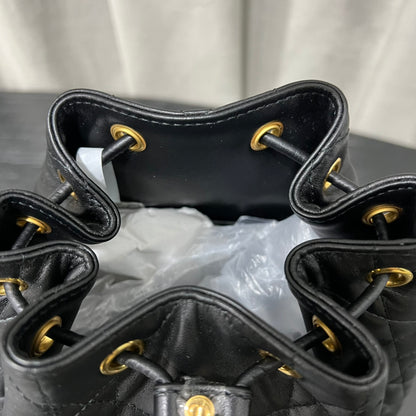 카타 / 디올 물통 가방