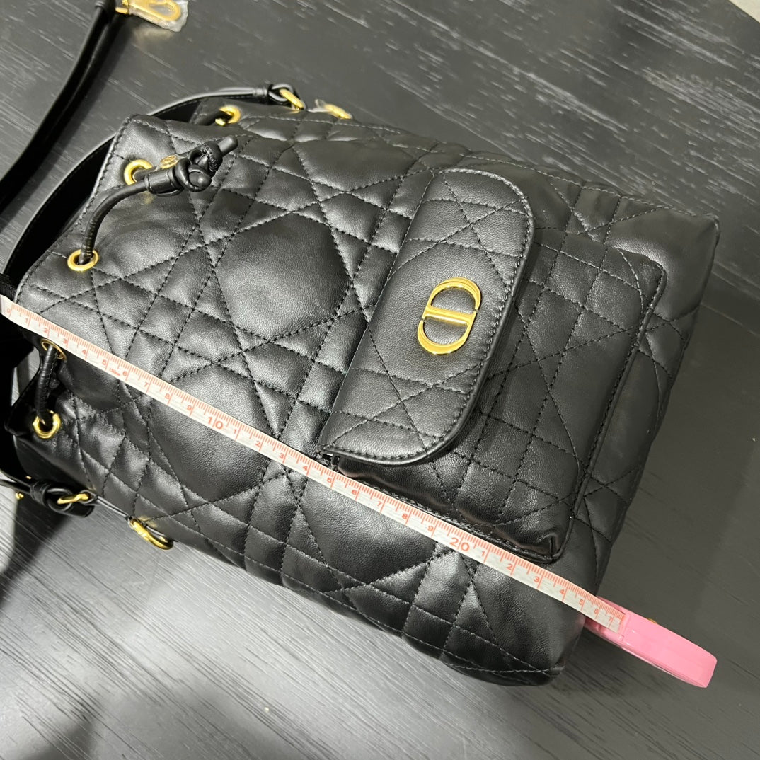 카타 / 디올 물통 가방