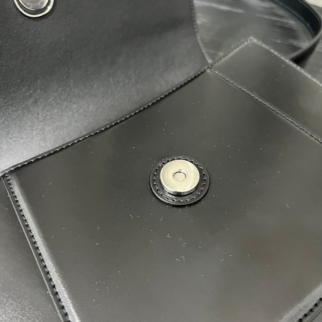 카타 / 발렌시아가 크로스백