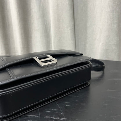 카타 / 발렌시아가 크로스백