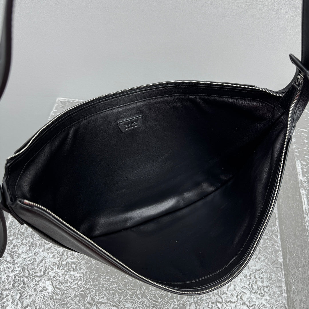 카타 / 더로우 반달 가방