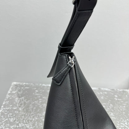 카타 / 더로우 반달 가방