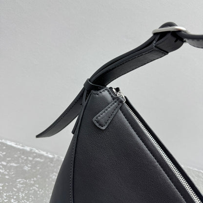 카타 / 더로우 반달 가방