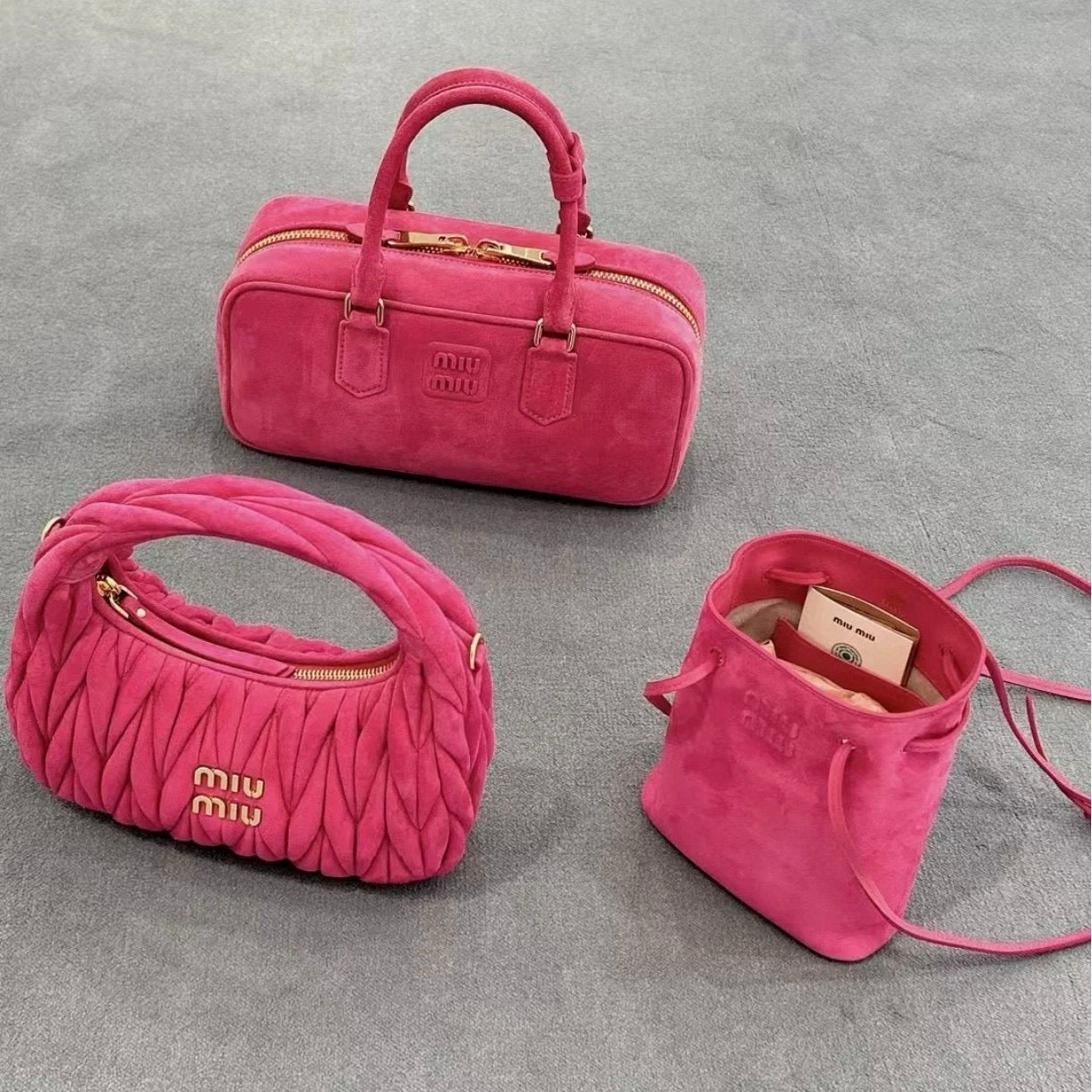 카타 / 미우미우 핸드백