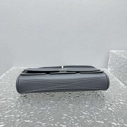 카타 / 발렌시아가  핸드백