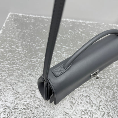 카타 / 발렌시아가  핸드백