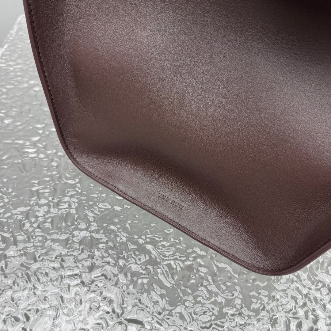 카타 / 더로우 핸드백