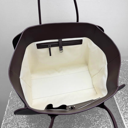 카타 / 더로우 핸드백