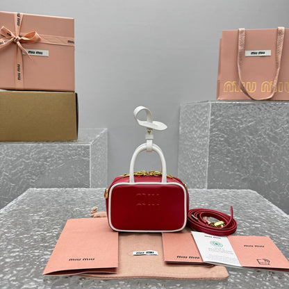 카타 / 미우미우 초미니 서류가방