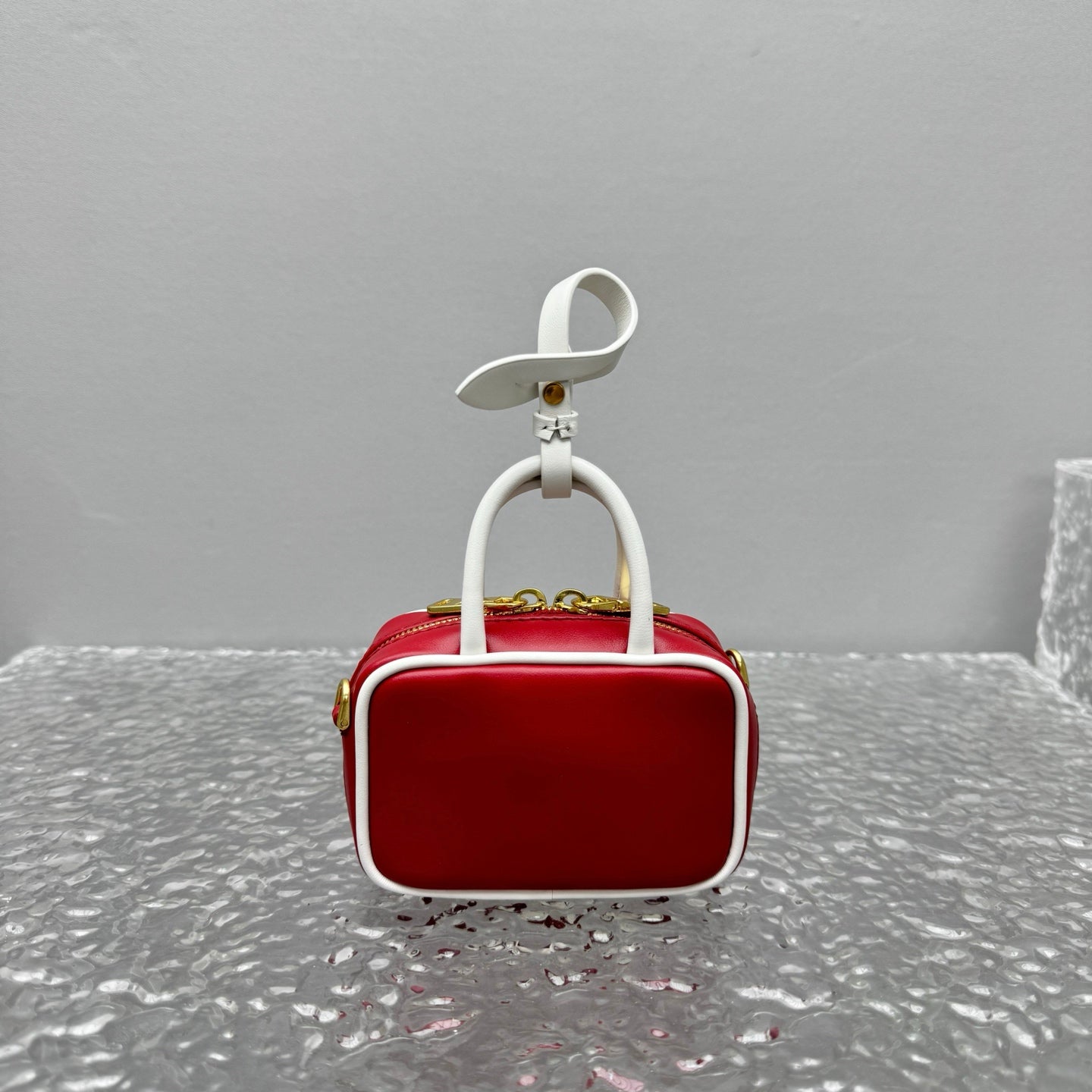 카타 / 미우미우 초미니 서류가방