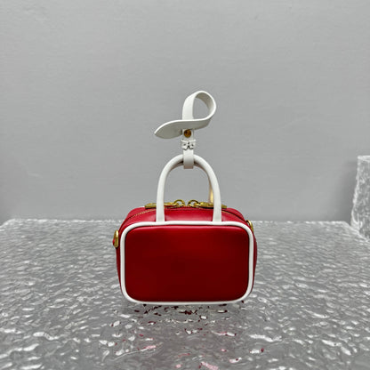 카타 / 미우미우 초미니 서류가방