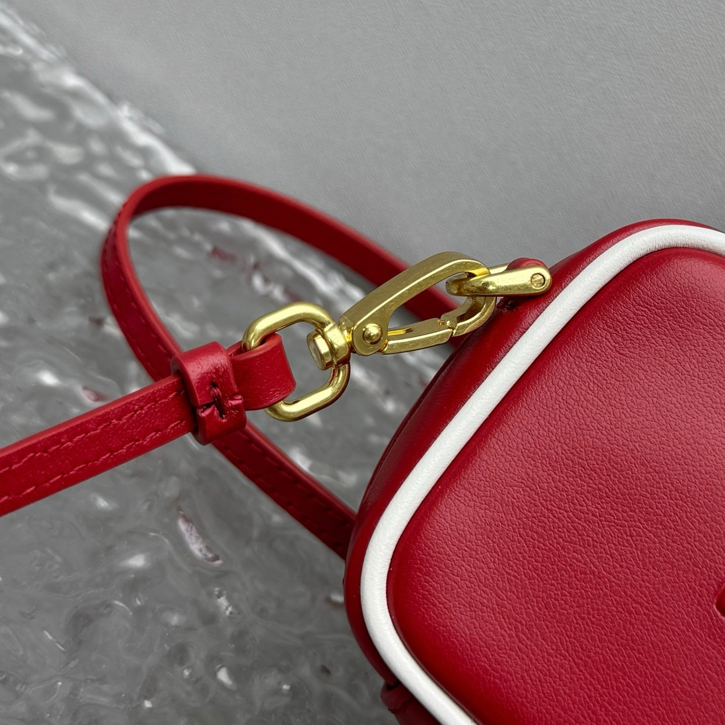 카타 / 미우미우 초미니 서류가방