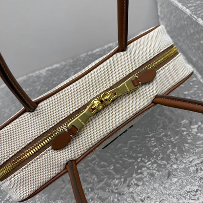 카타 / 미우미우 신형 캔버스 볼링백