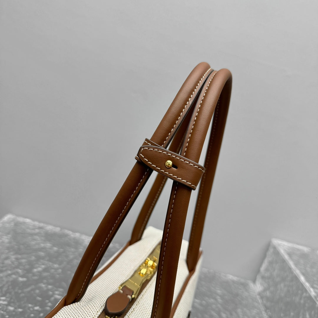 카타 / 미우미우 신형 캔버스 볼링백