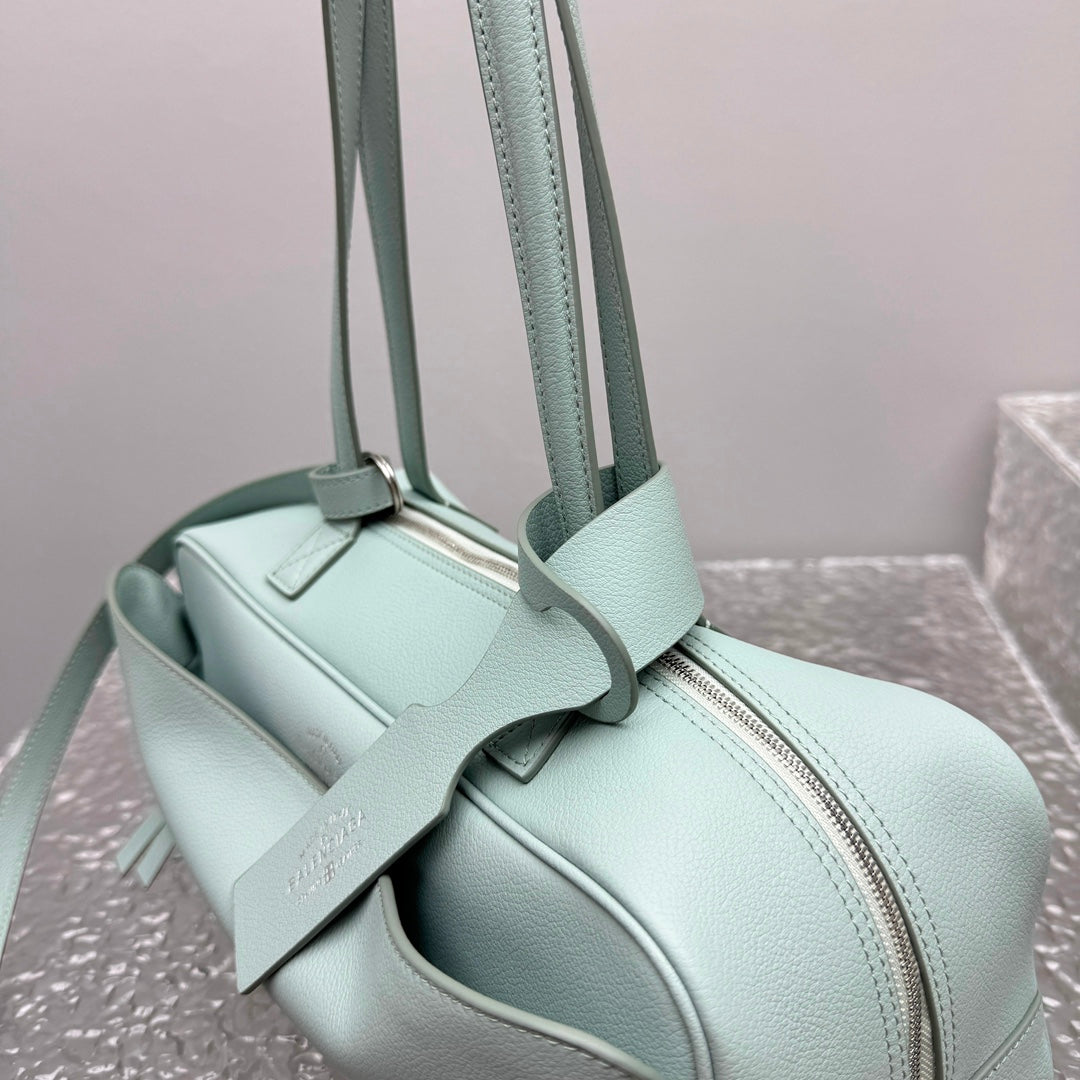 카타 / 발렌시아가 볼링 백