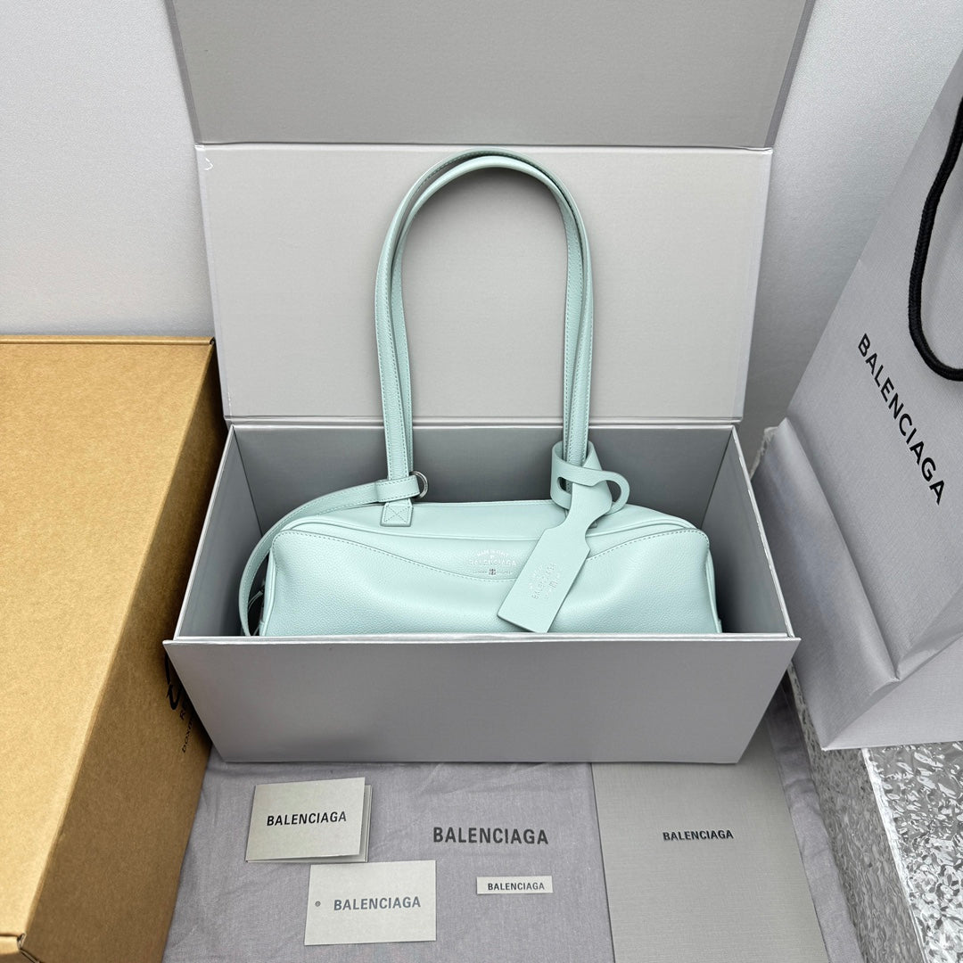 카타 / 발렌시아가 볼링 백