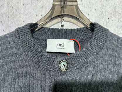 체인2호 / 아미 하트 로고 니트 가디건