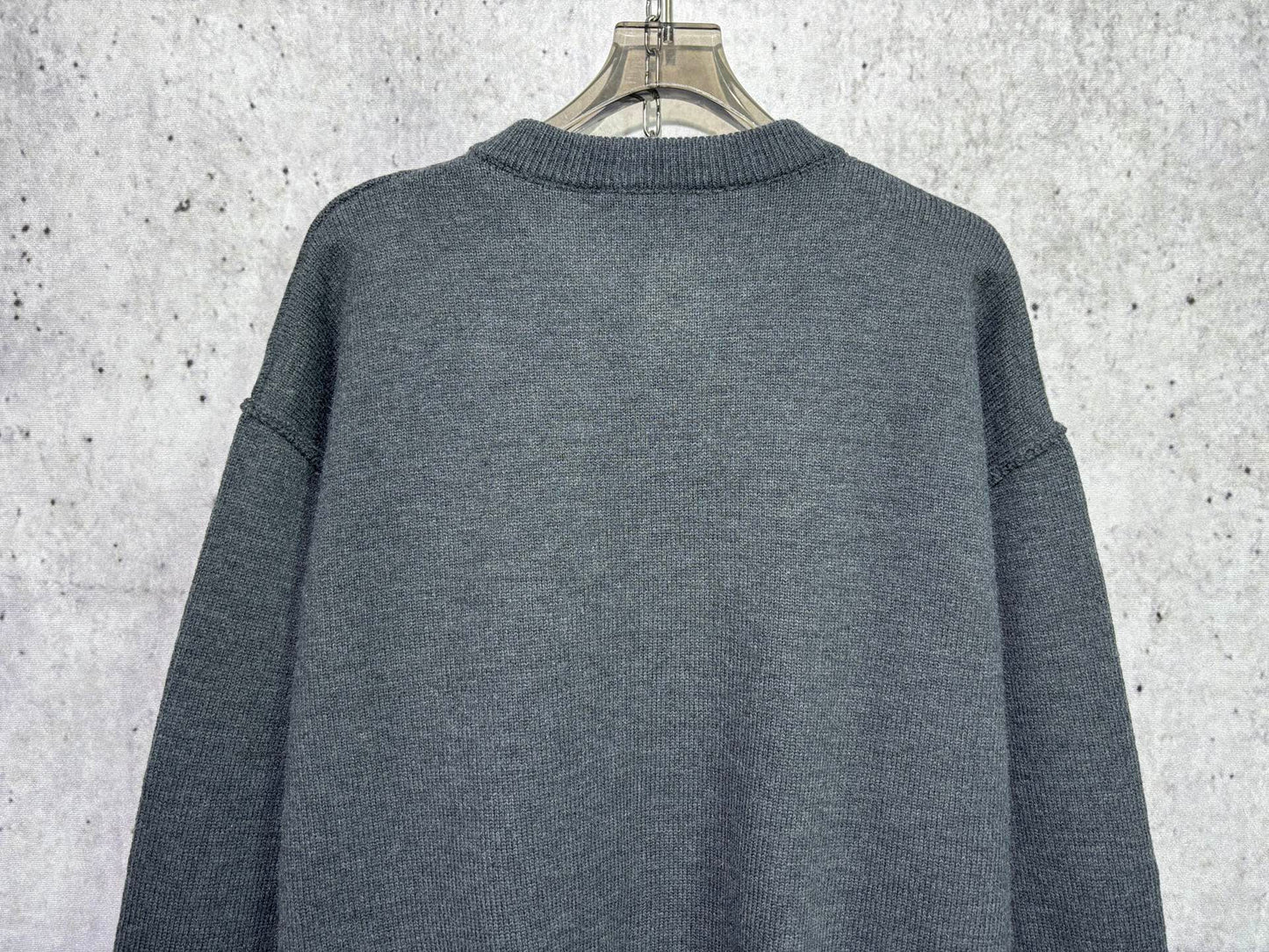 체인2호 / 아미 하트 로고 니트 가디건