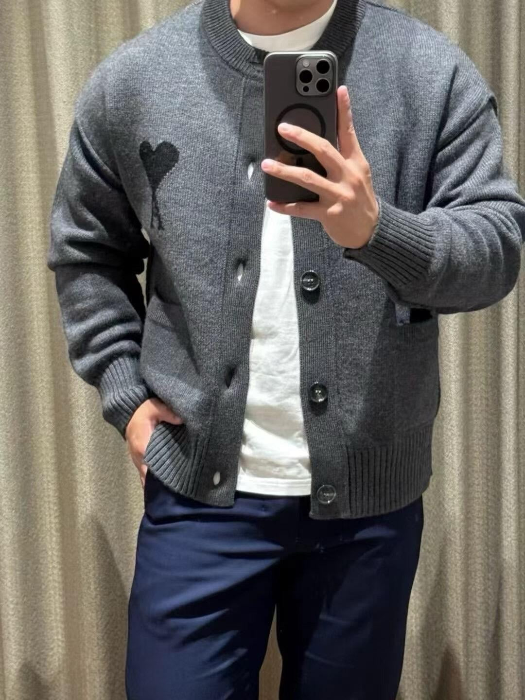 체인2호 / 아미 하트 로고 니트 가디건