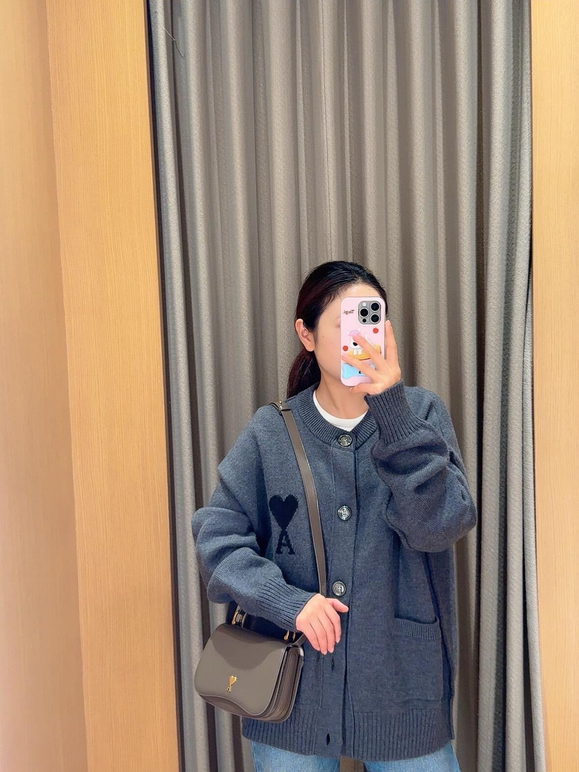 체인2호 / 아미 하트 로고 니트 가디건