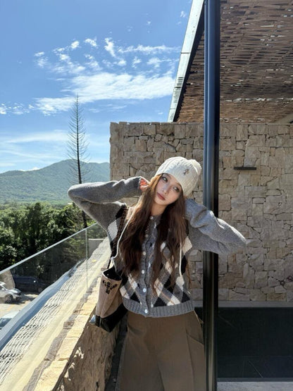 체인2호 / 프라다 라운드넥 니트 가디건