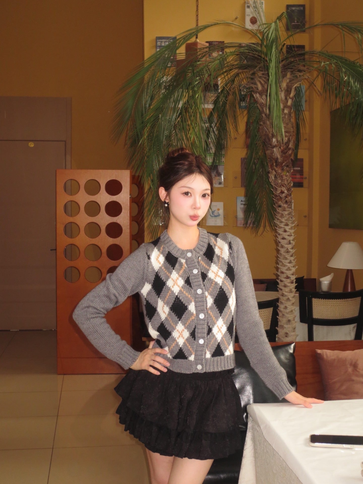 체인2호 / 프라다 라운드넥 니트 가디건