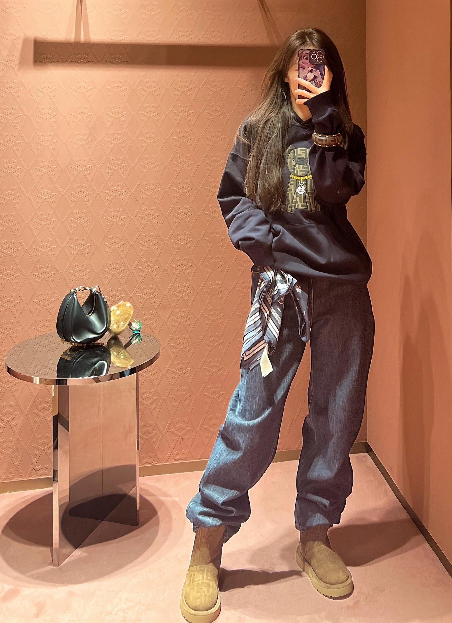 BVG / 펜디 후드티