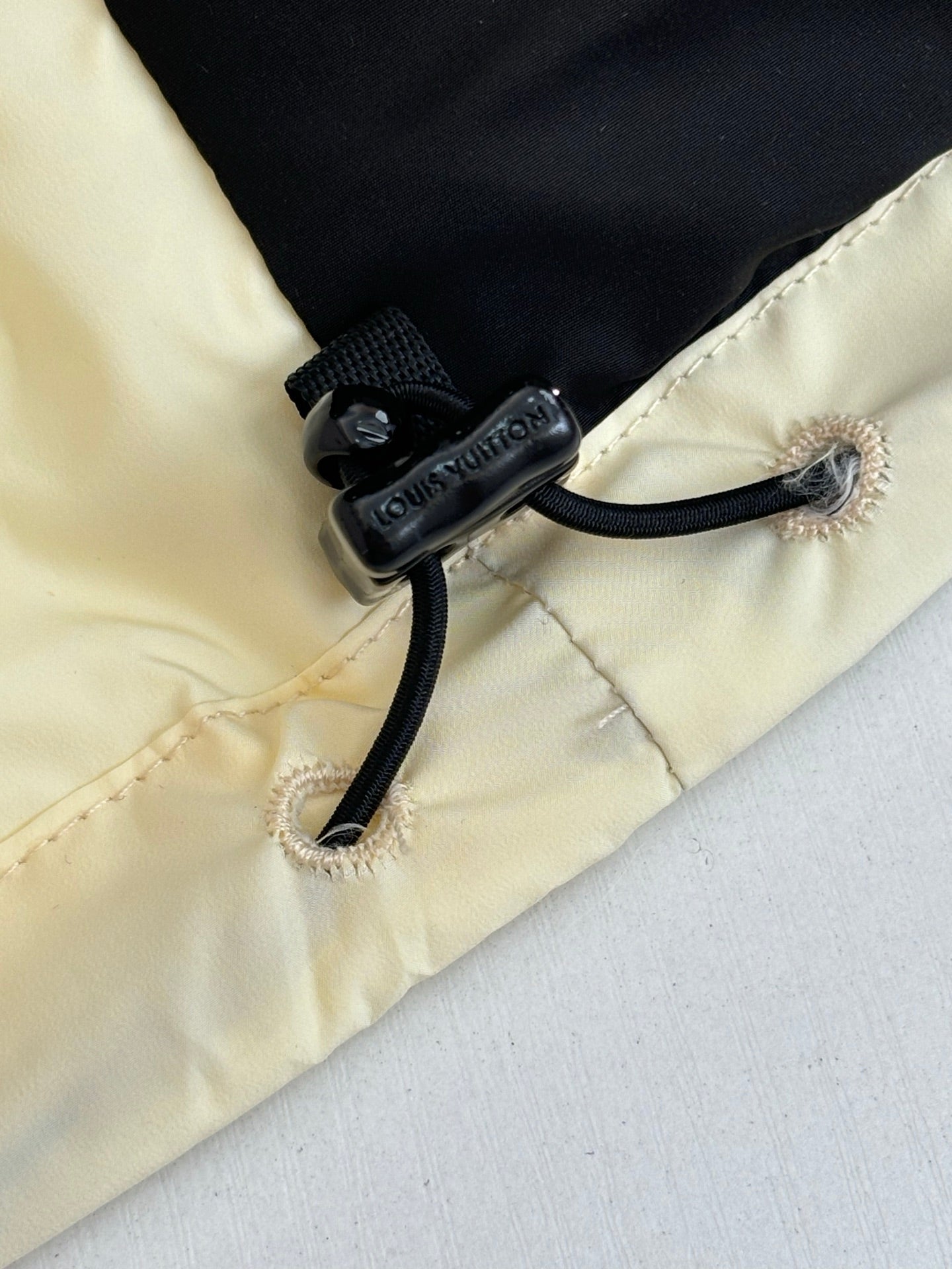 체인1호 / 루이비통 후드 패딩