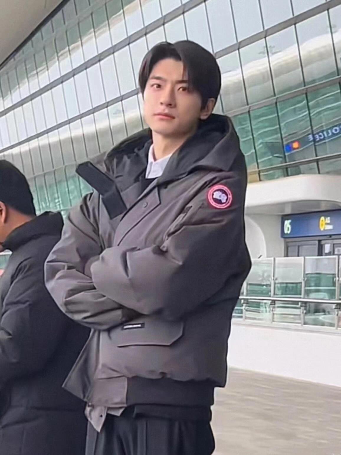 BVG / 캐나다구스 패딩