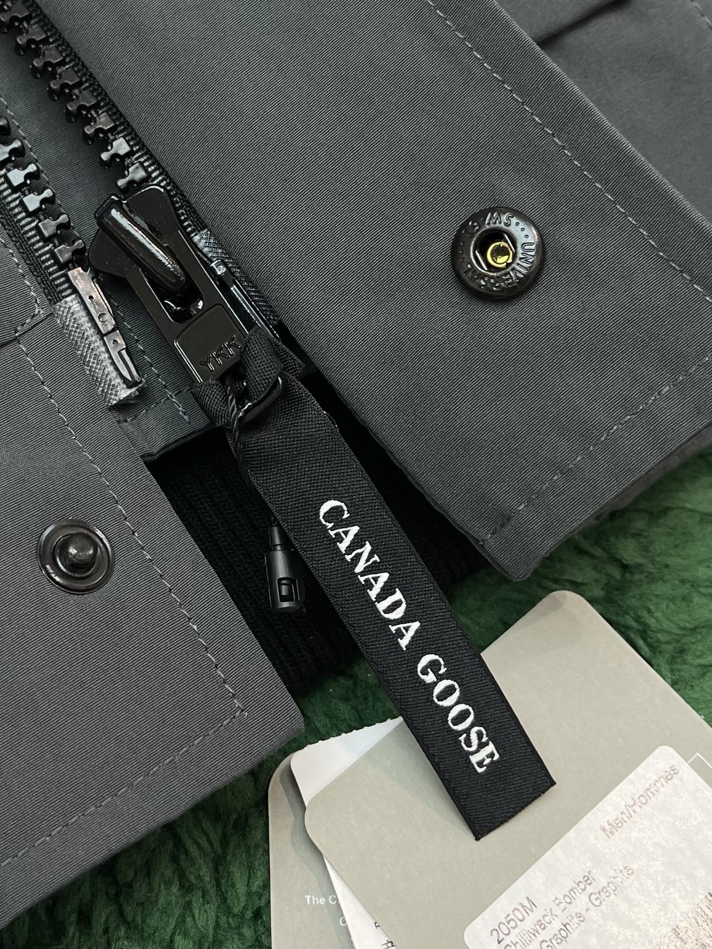 BVG / 캐나다구스 패딩