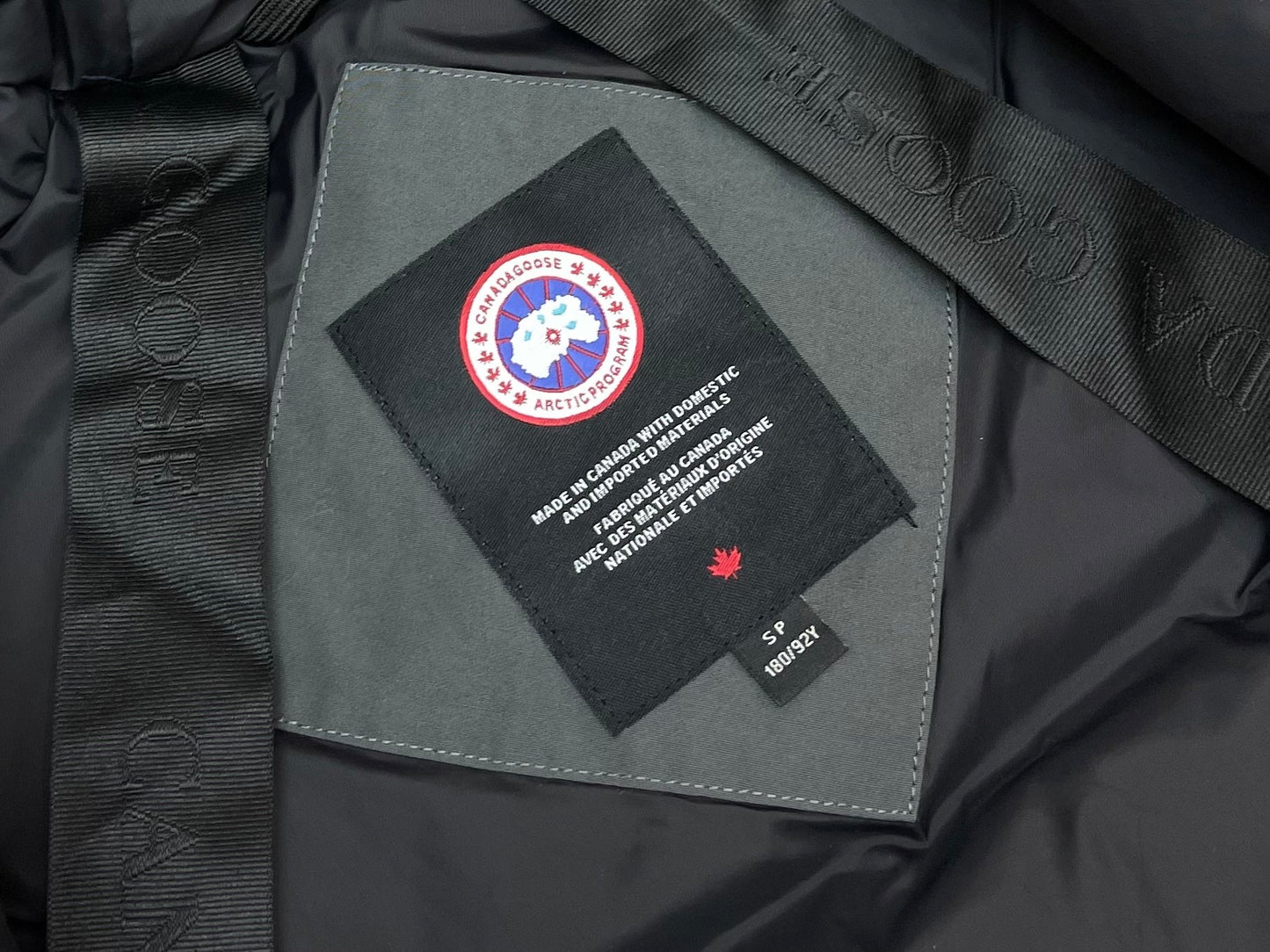 BVG / 캐나다구스 패딩