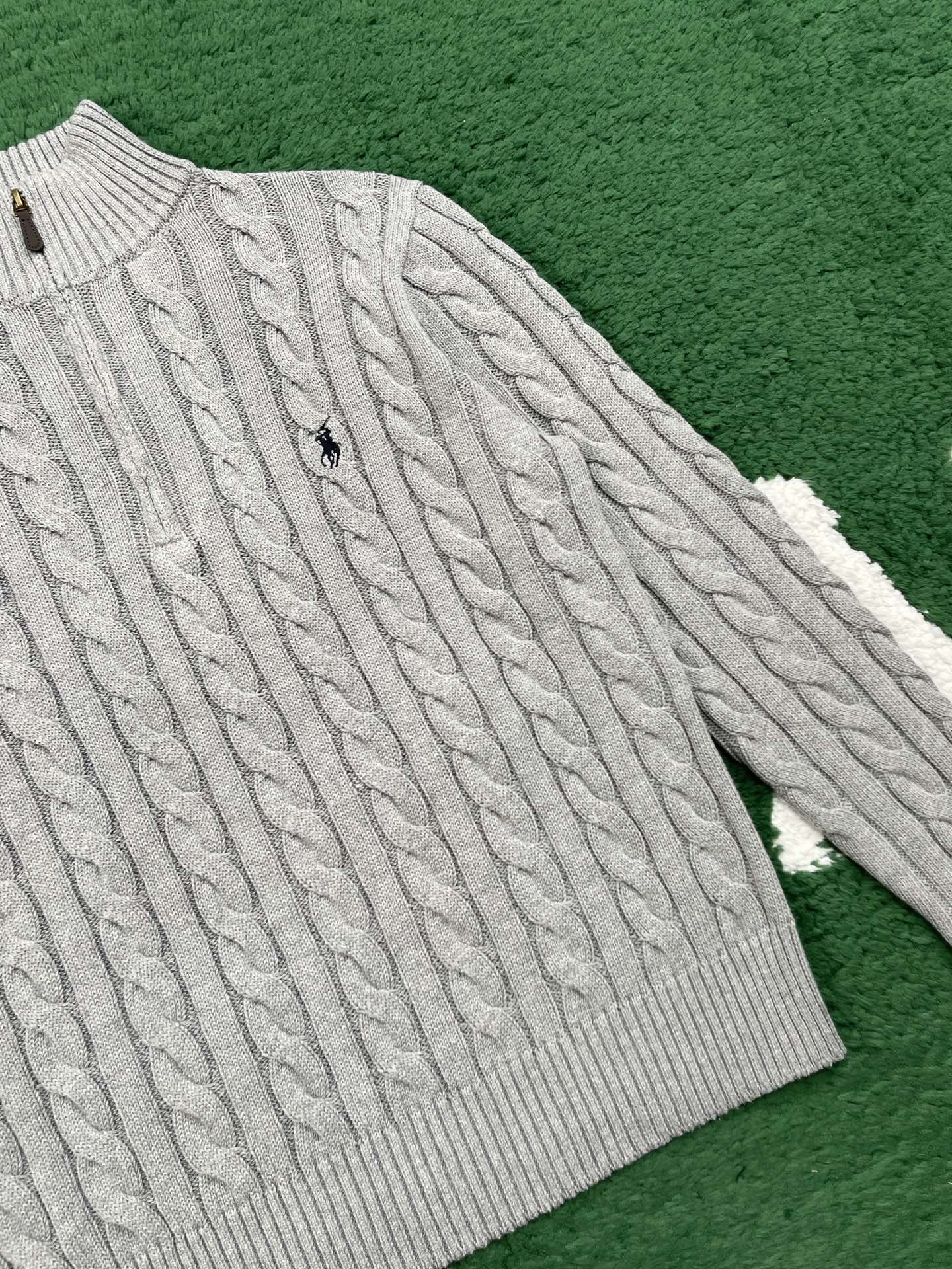 BVG / 폴로 니트 스웨터