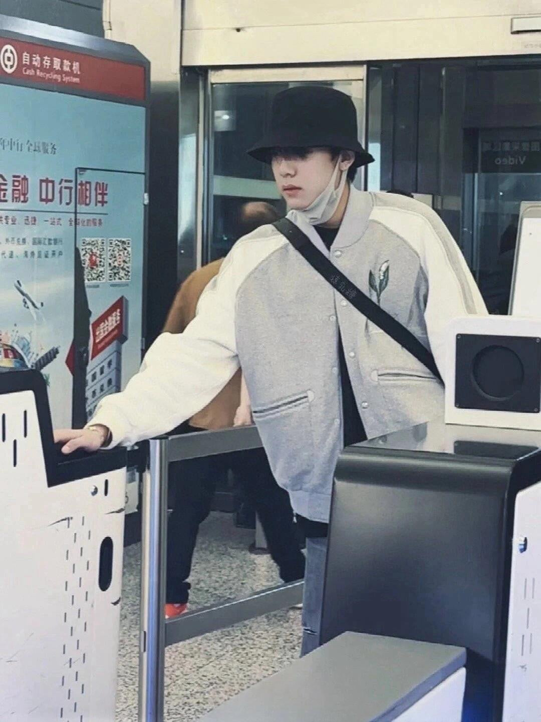 BVG / 디올 재킷 코트