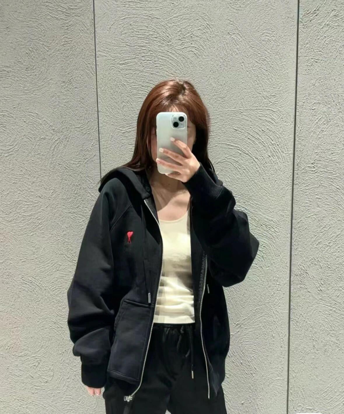 BVG / 아미 후드티