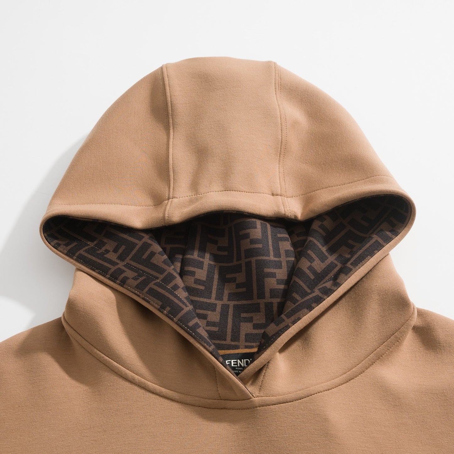 BVG / 펜디 후드티